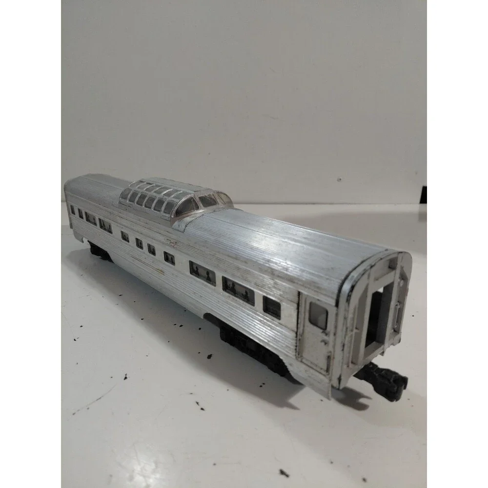 Lionel 2532 O Gauge Model Railroad Lines Silver Range Vista Dome Passenger Car